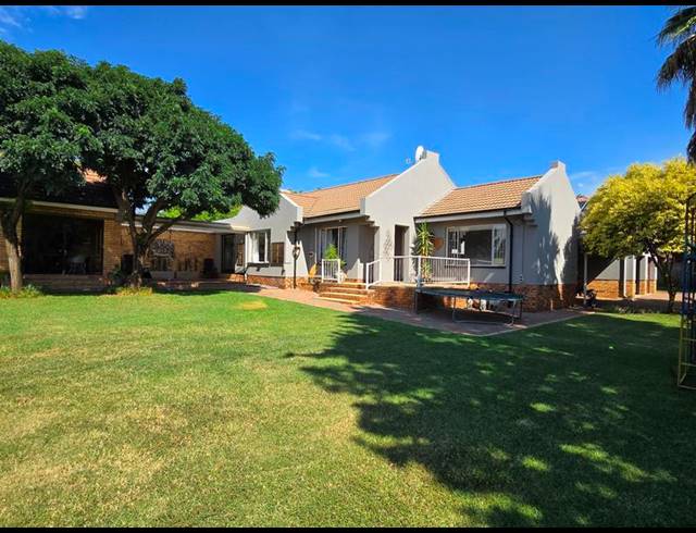 3 BEDROOM HOUSE FOR SALE IN VAALPARK